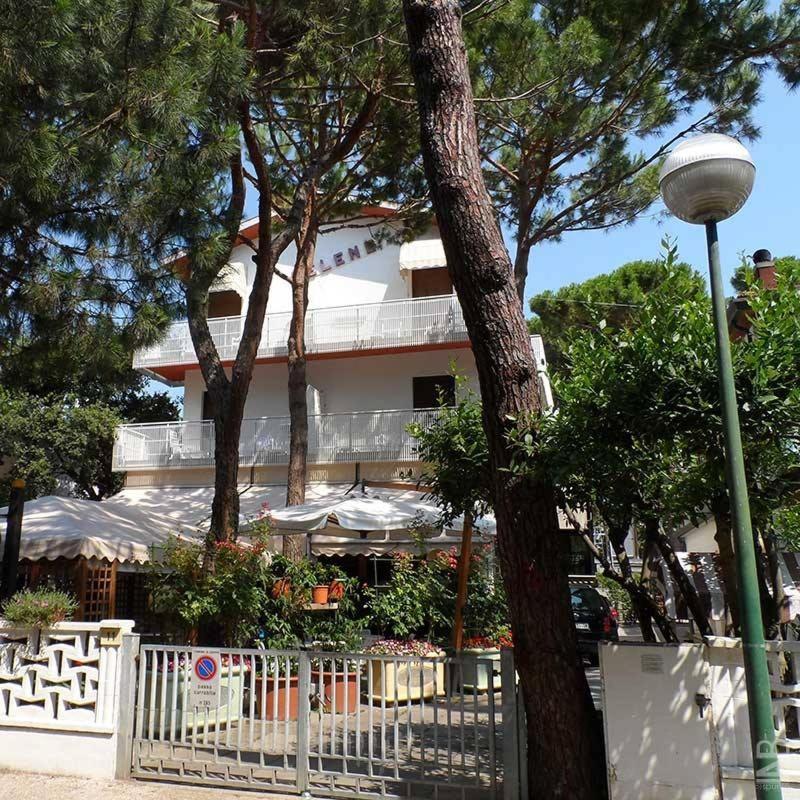 Hotel Selene 3*